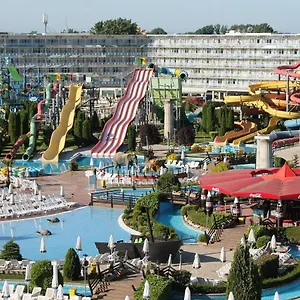 Aqua Nevis & Aqua Park מלון