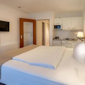 3* מלון Downtown Vi Vadi