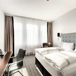 3* מלון Hotel Munich